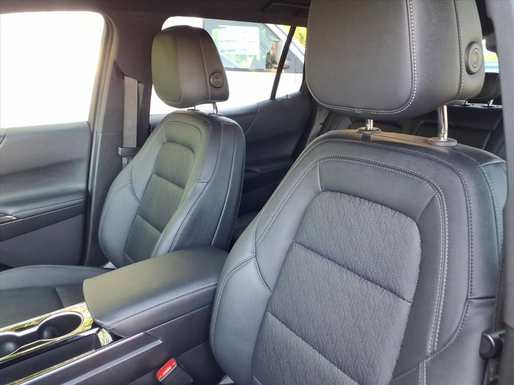 Used 2025 Chevrolet Equinox LT w/ Convenience Package II AWD/4WD image 15