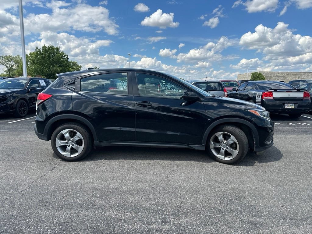 Used 2021 Honda HR-V LX image 11