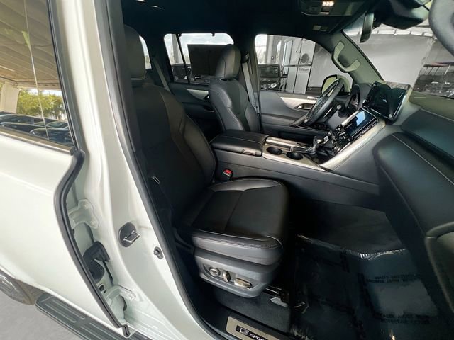 Used 2023 Lexus LX 600 F Sport w/ Accessory Package (Z1) image 30