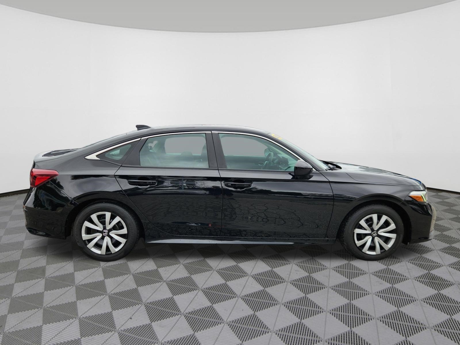 Used 2025 Honda Civic LX image 6