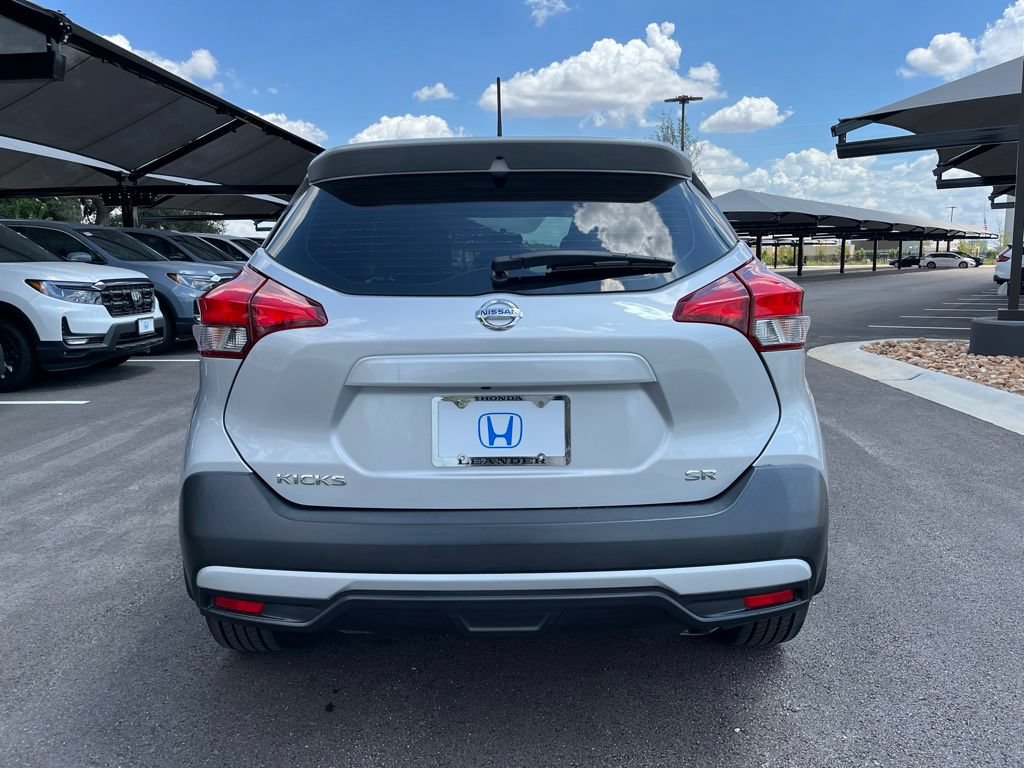 Used 2019 Nissan Kicks SR FWD image 5