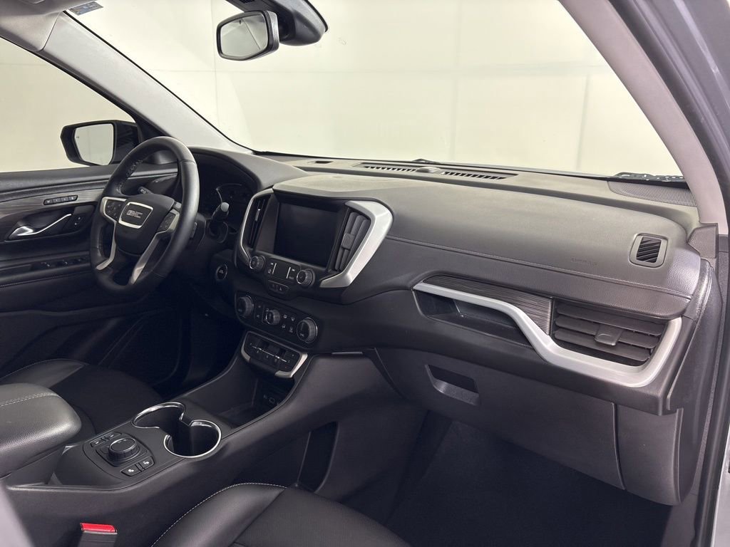 Used 2023 GMC Terrain SLT w/ Elevation Edition image 13