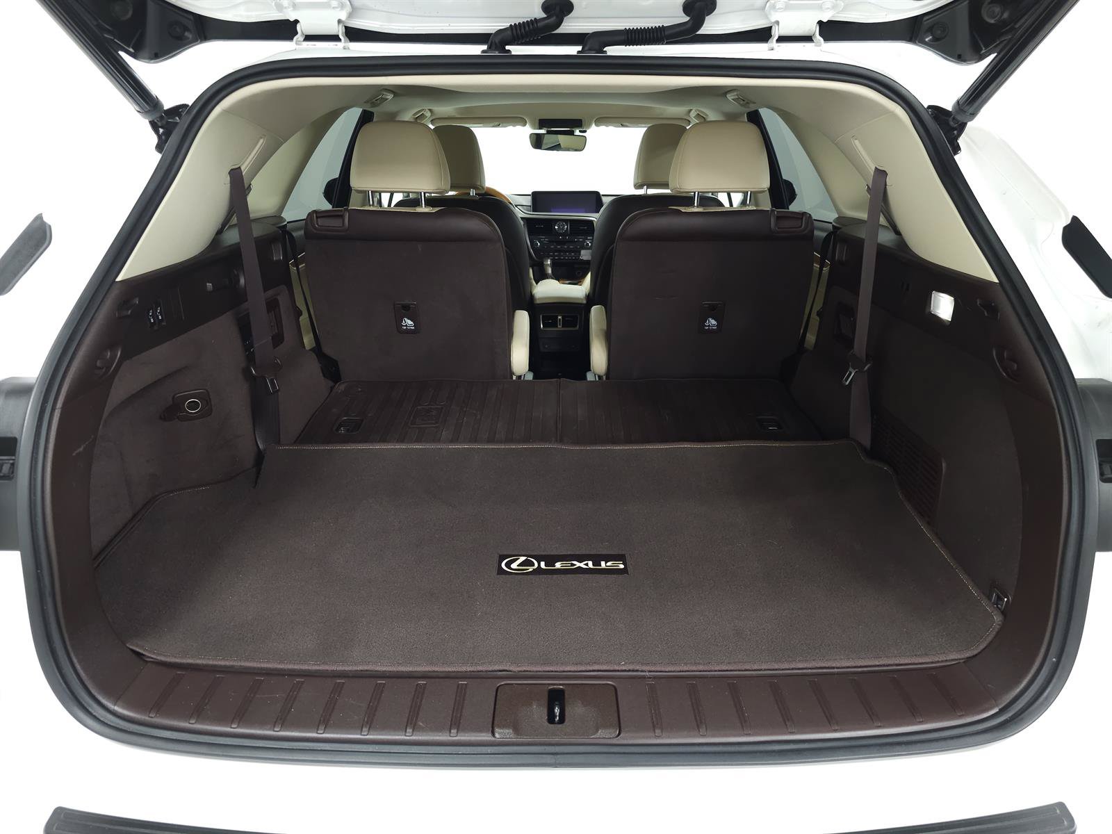Used 2018 Lexus RX 350L AWD w/ Premium Package image 7