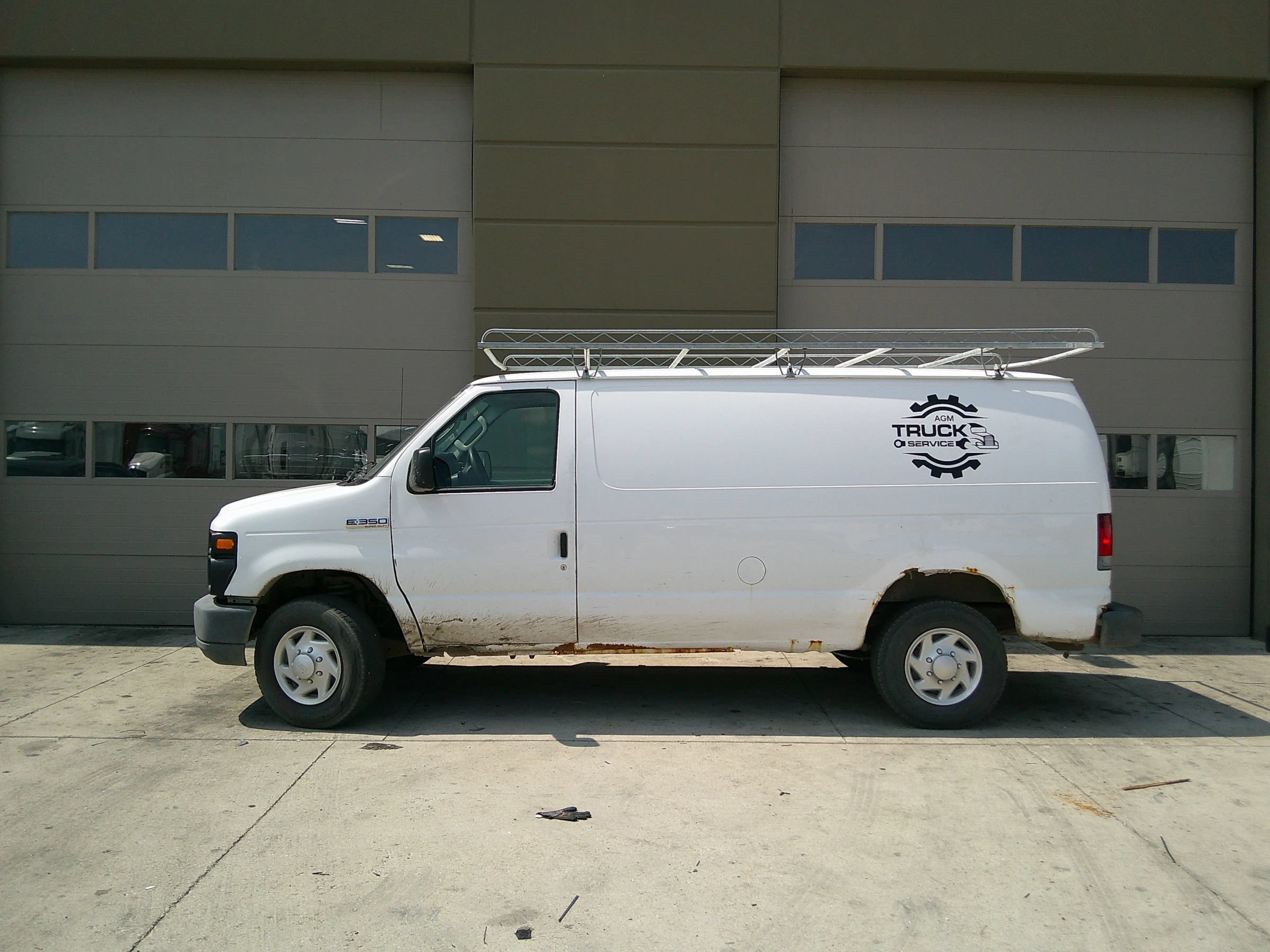 Used 2009 Ford E-250 and Econoline 250 RWD image 7