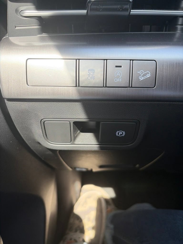 Used 2026 Hyundai Kona SE AWD/4WD image 11