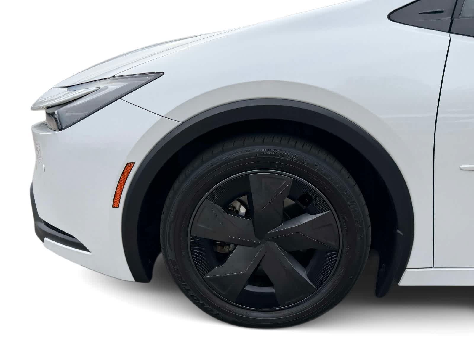 Used 2025 Toyota Prius Plug-In Hybrid FWD image 9