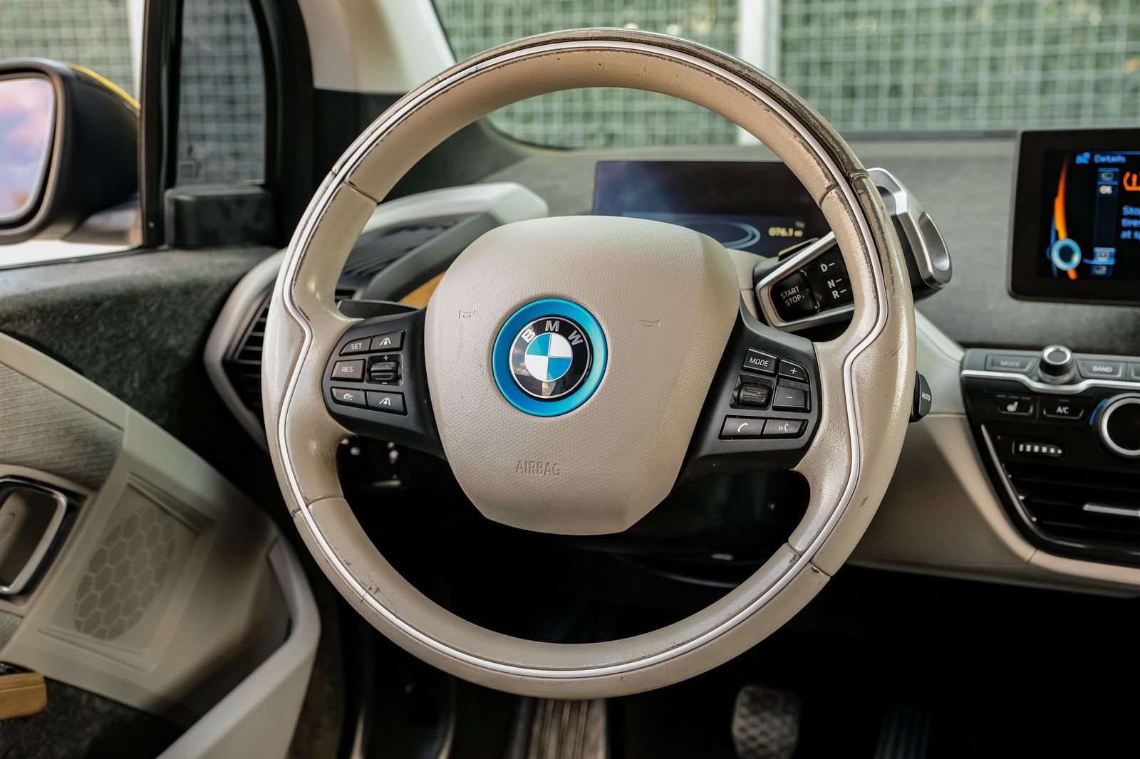Used 2015 BMW i3 w/ Range Extender RWD image 14