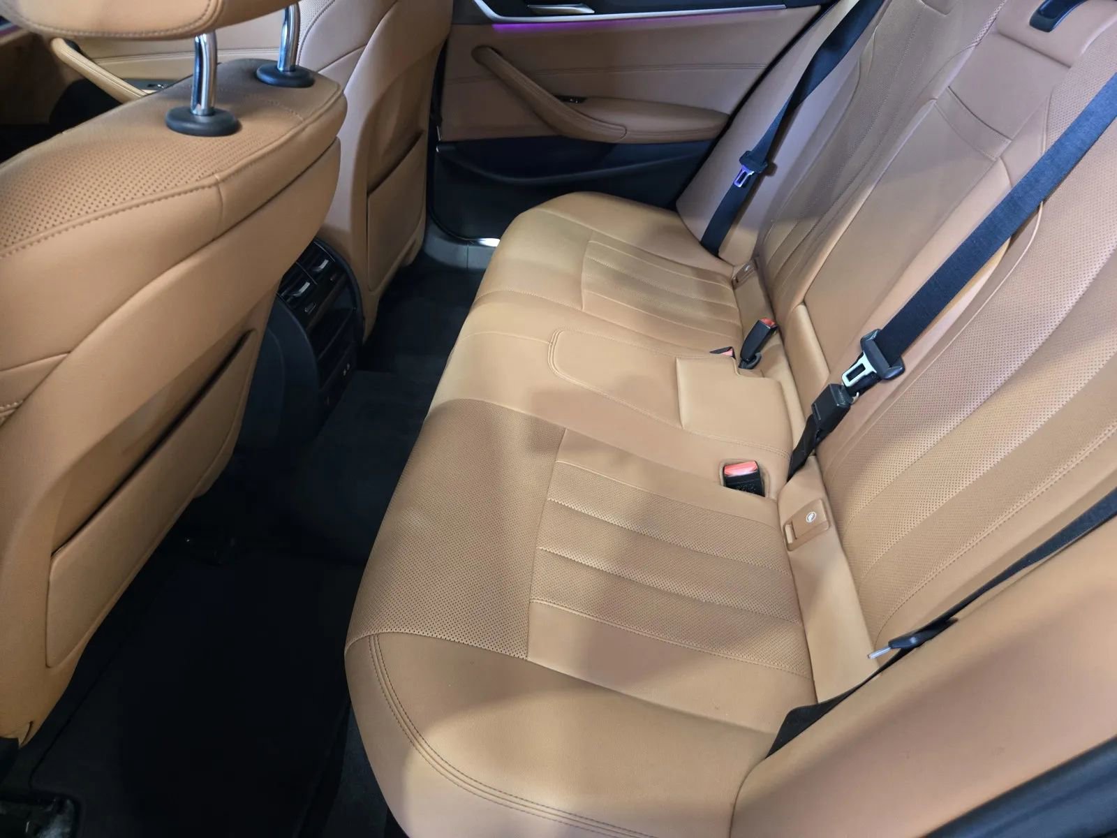 Used 2023 BMW 530i w/ M Sport Package RWD image 12