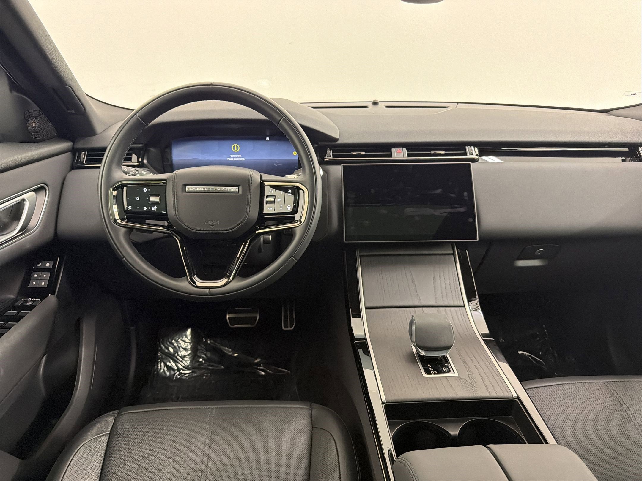 Certified 2025 Land Rover Range Rover Velar Dynamic SE AWD/4WD image 24