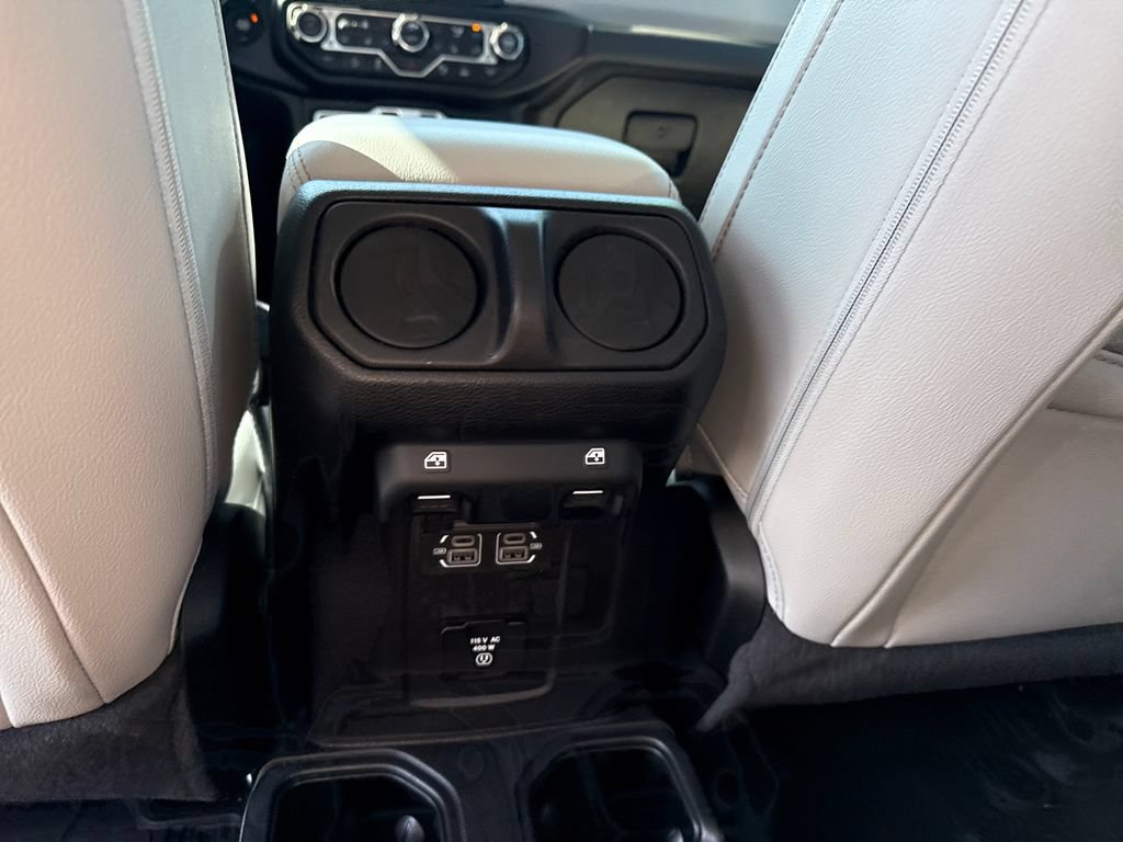 Used 2021 Jeep Gladiator Overland AWD/4WD image 41