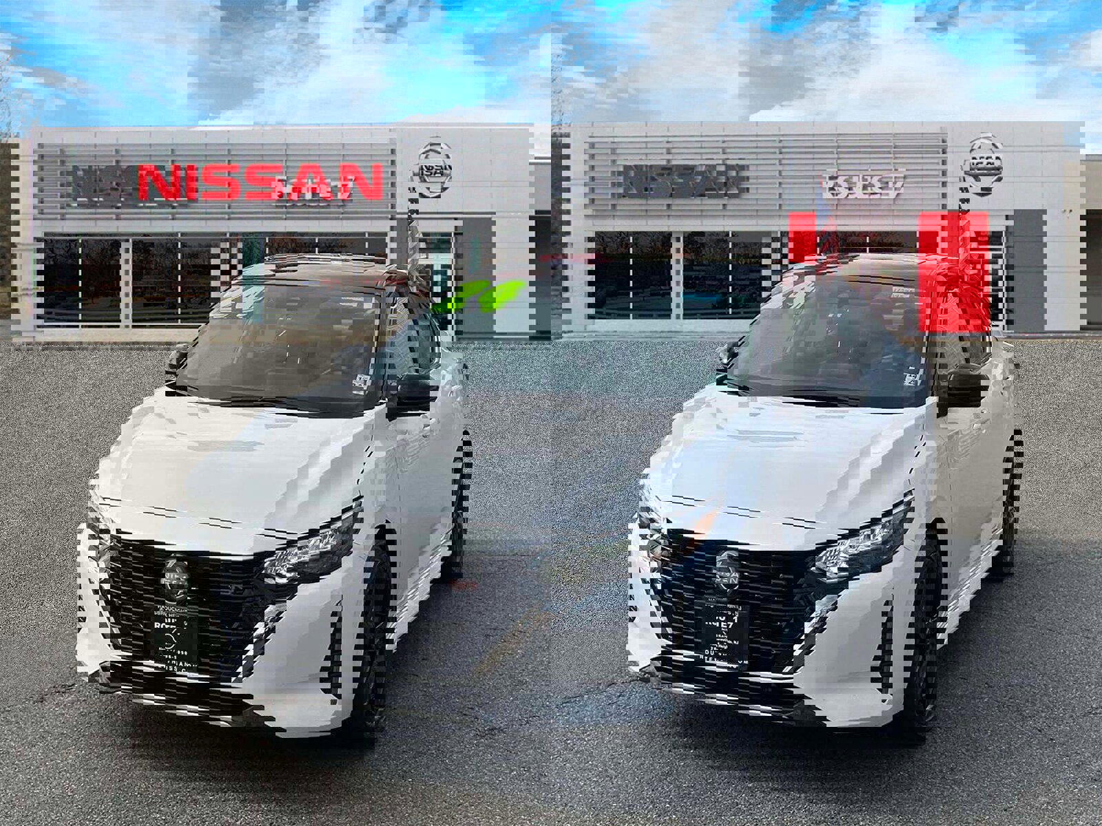 Used 2024 Nissan Sentra SR w/ SR Premium Package image 2