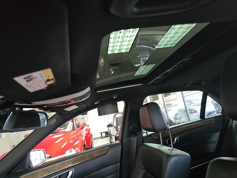 Used 2014 Mercedes-Benz E 350 4MATIC Sedan image 31