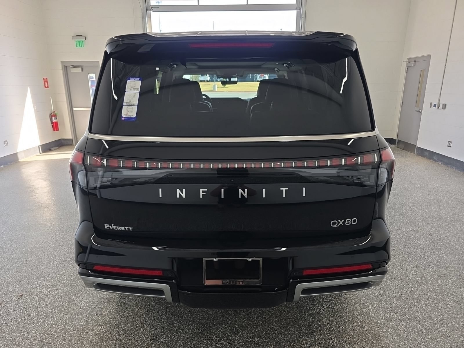 New 2026 INFINITI QX80 Luxe w/ Cargo Package RWD image 4