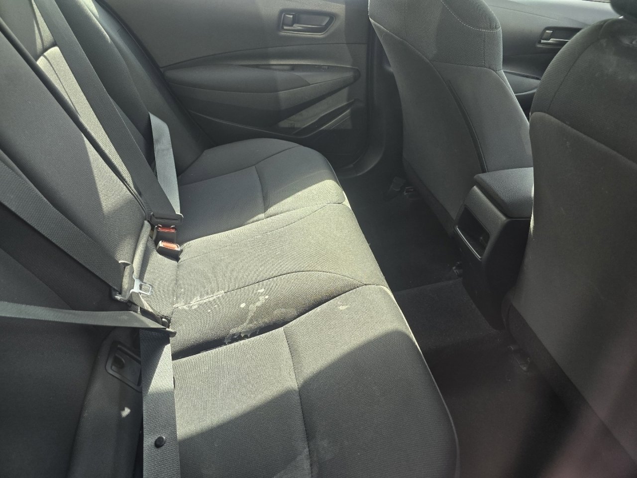 Used 2022 Toyota Corolla LE FWD image 12