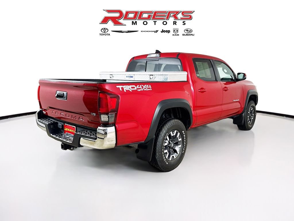 Certified 2018 Toyota Tacoma TRD Off-Road image 7