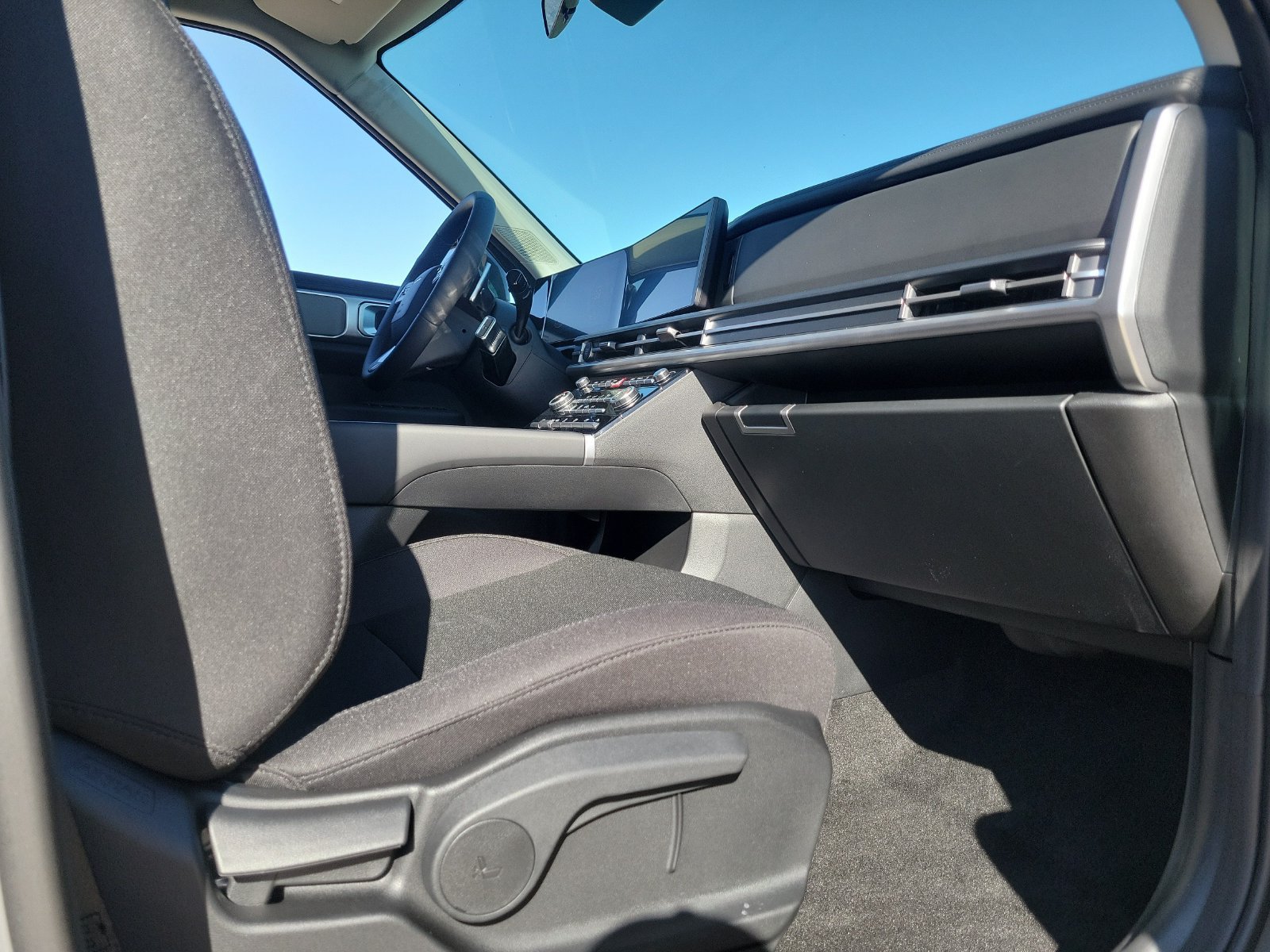 New 2027 Hyundai Santa Fe SE FWD image 17