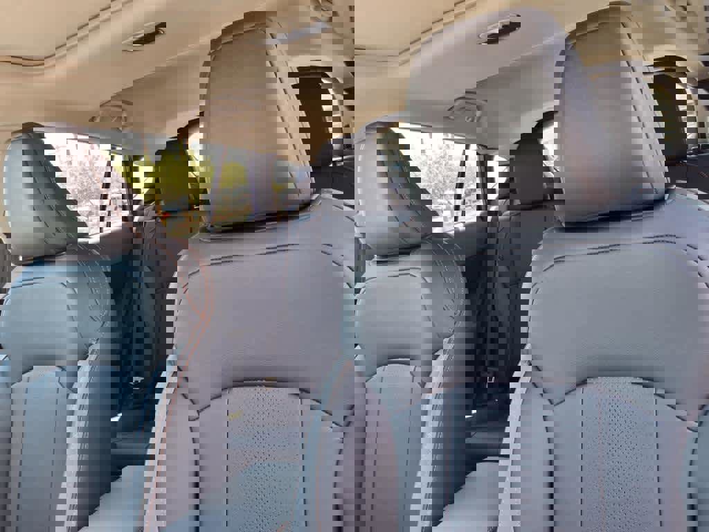 New 2025 Subaru Crosstrek 2.5i Limited w/ Popular Package #3A image 26