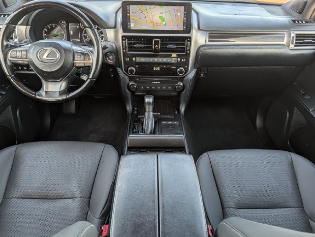 Used 2023 Lexus GX 460 Premium w/ Premium Package AWD/4WD image 12