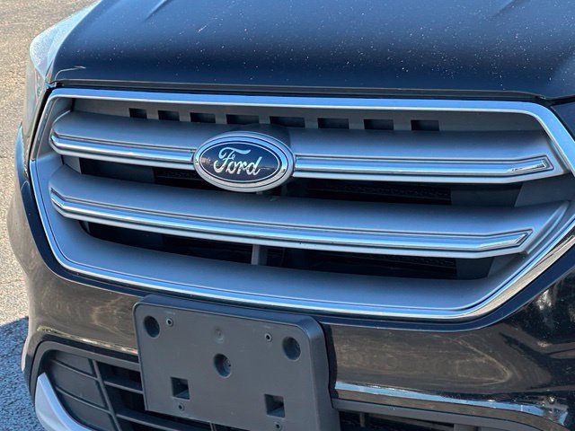 Used 2017 Ford Escape SE w/ Equipment Group 201A AWD/4WD image 4