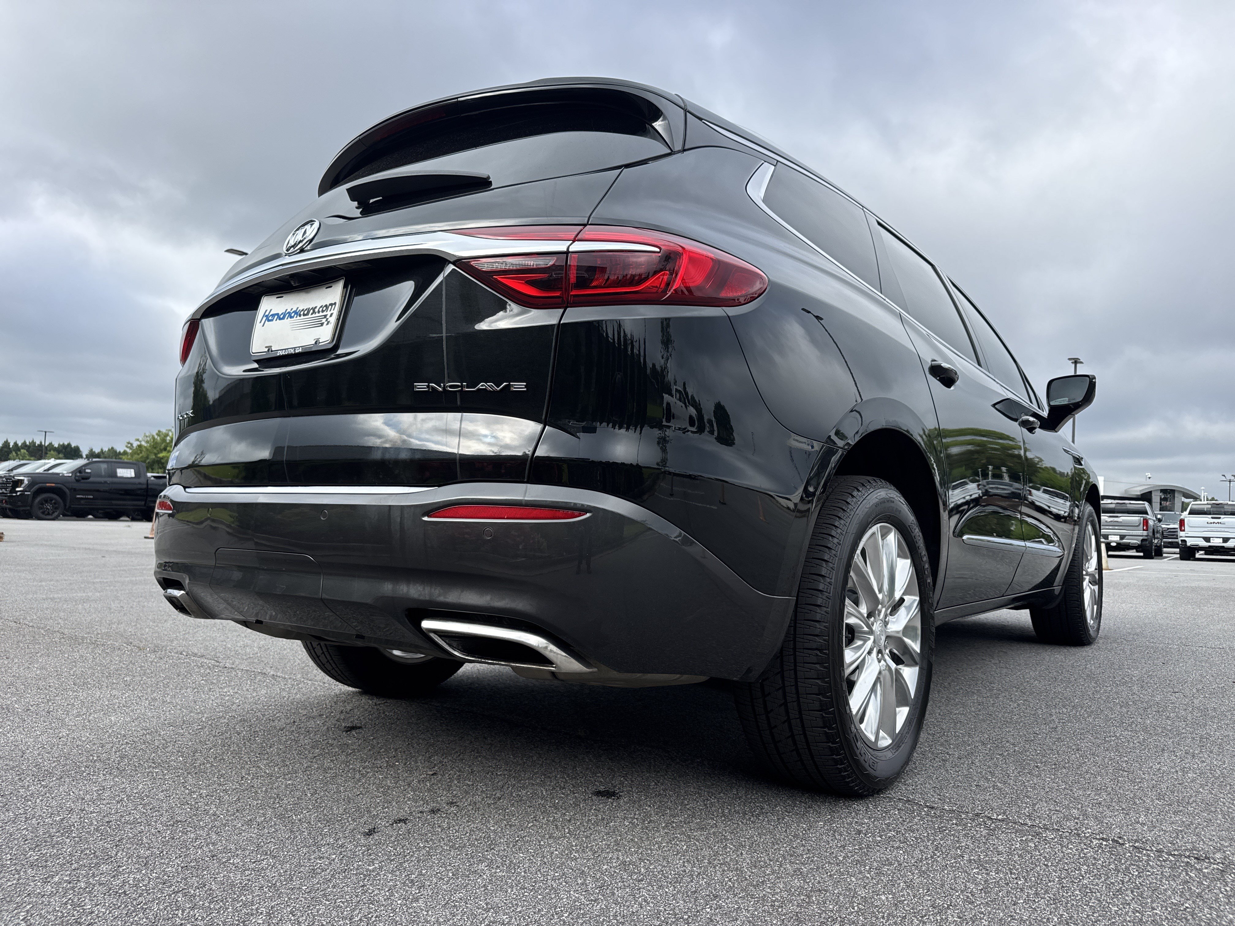 Used 2018 Buick Enclave Premium w/ Experience Buick Package FWD image 10