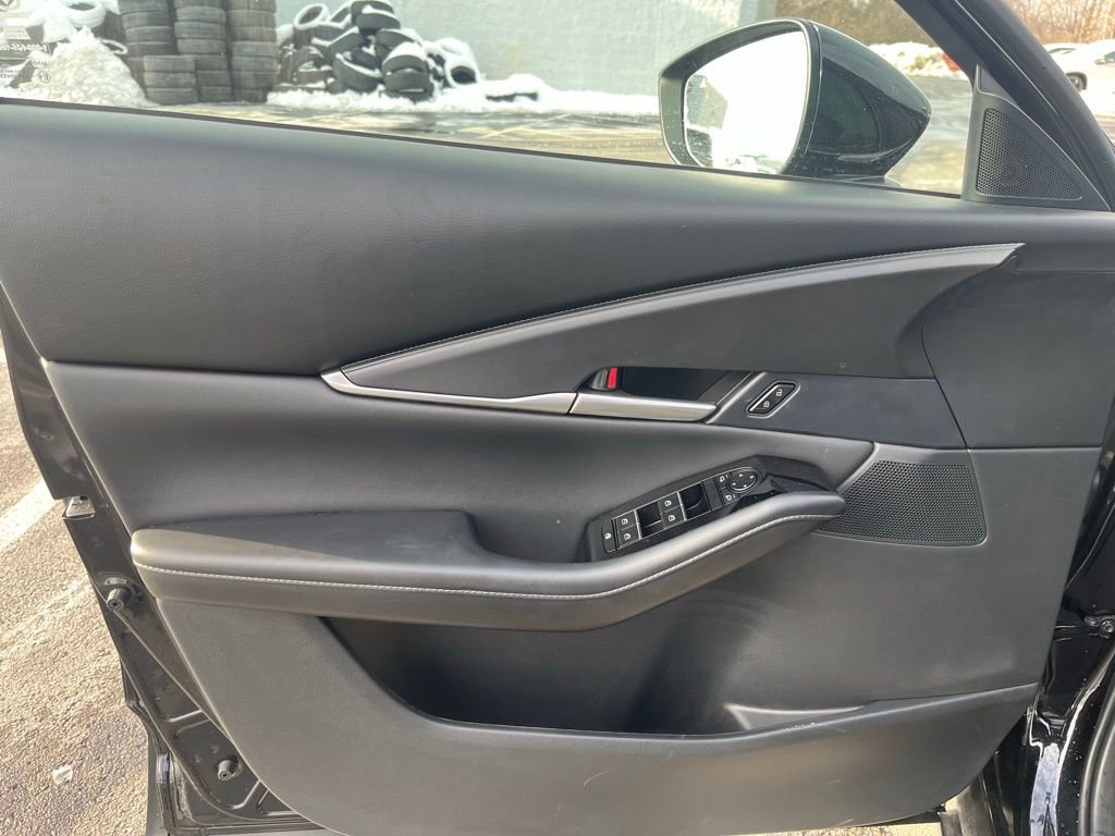 Certified 2025 MAZDA CX-30 AWD 2.5 S w/ Select Sport Pkg image 9