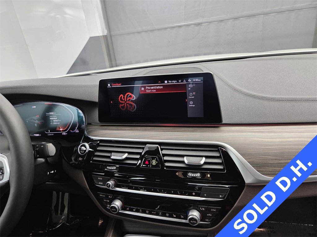 Used 2020 BMW 540i xDrive w/ Executive Package image 23