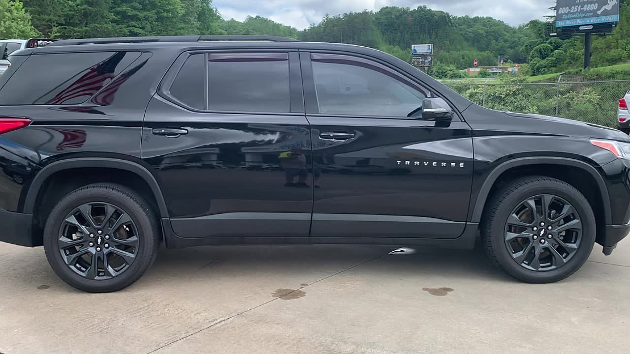 Used 2020 Chevrolet Traverse RS FWD image 6