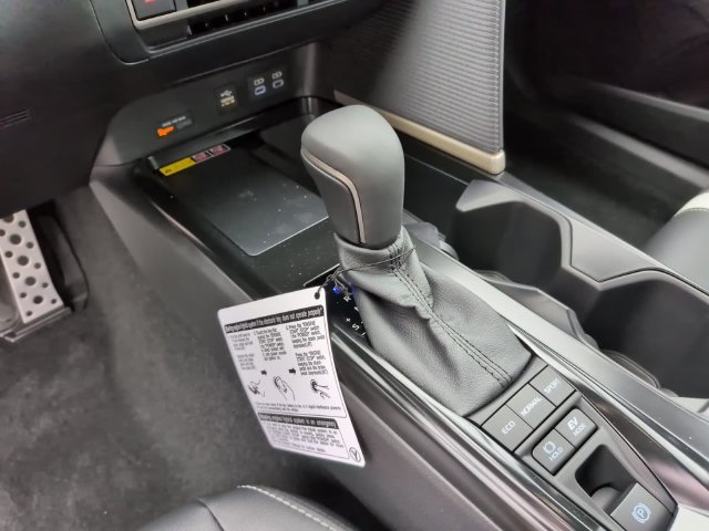 Used 2026 Toyota Camry SE w/ Convenience Package FWD image 21