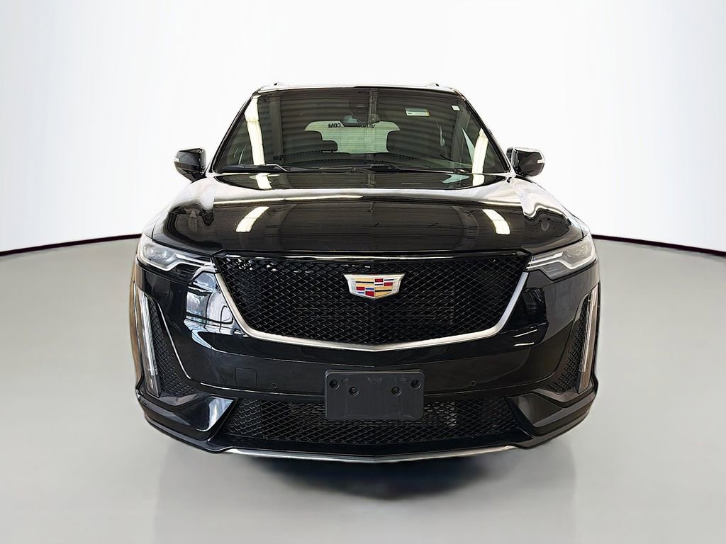 Used 2025 Cadillac XT6 Sport AWD/4WD image 2