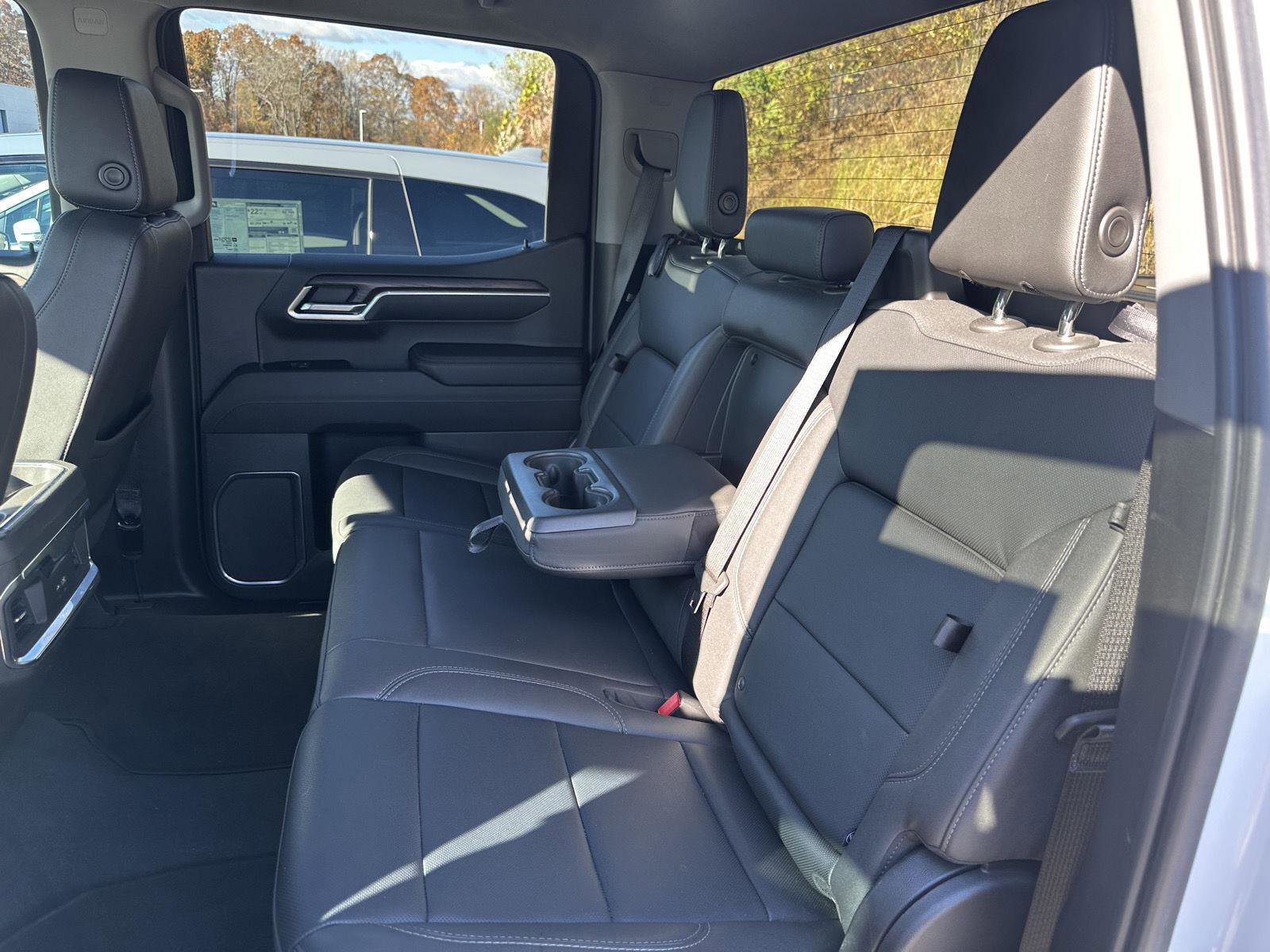 Used 2023 GMC Sierra 1500 SLT w/ SLT Convenience Package image 10