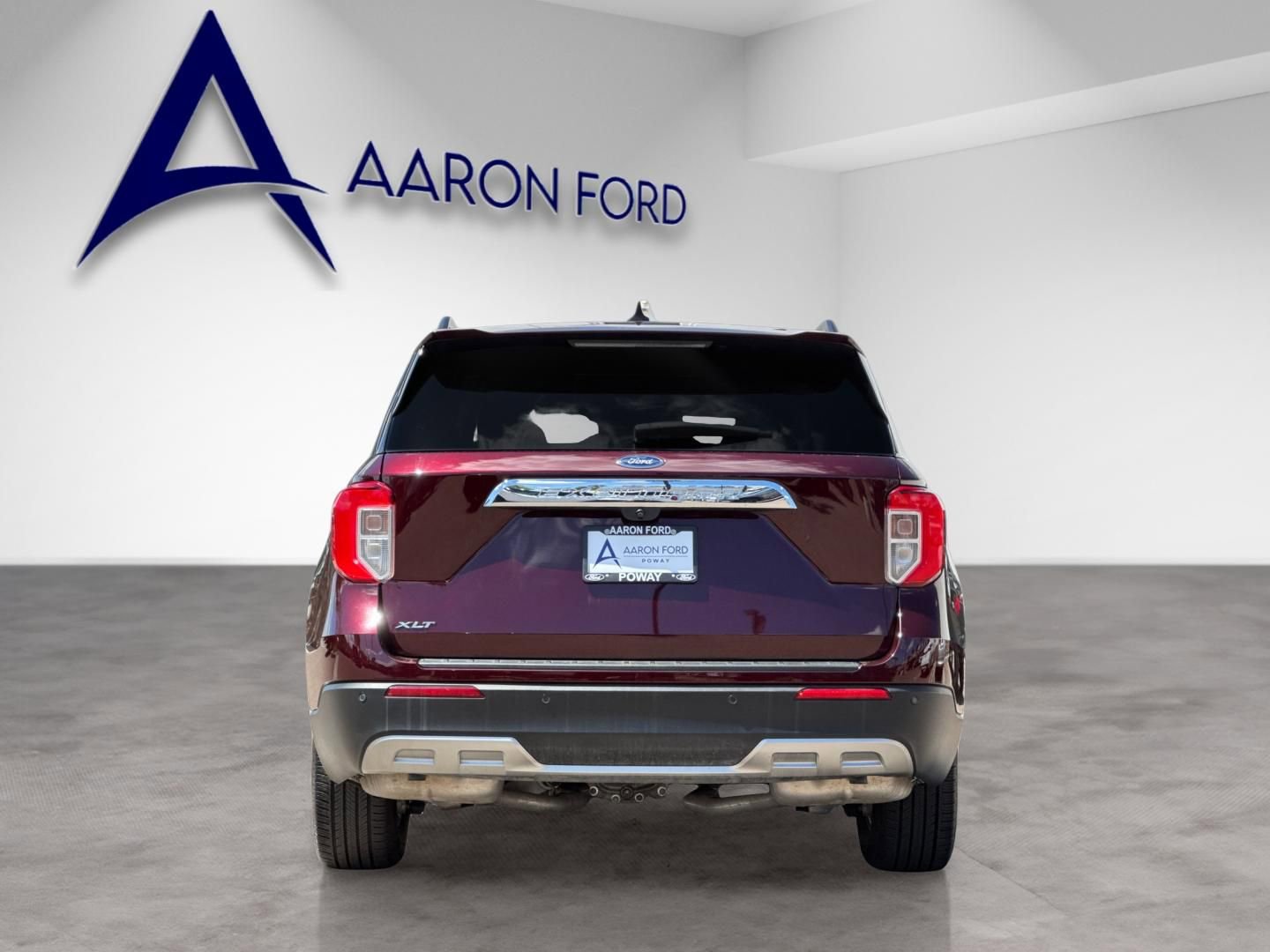Used 2022 Ford Explorer XLT w/ Equipment Group 202A RWD image 5