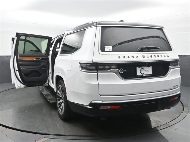 Used 2024 Jeep Grand Wagoneer L Series III image 58