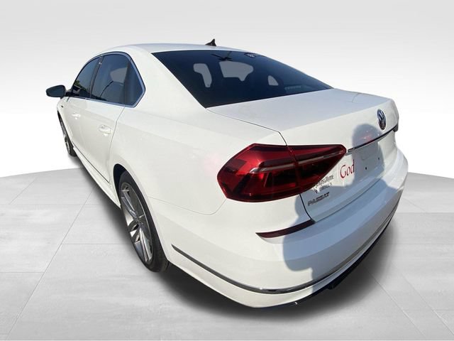 Used 2017 Volkswagen Passat 1.8T R-Line FWD image 7
