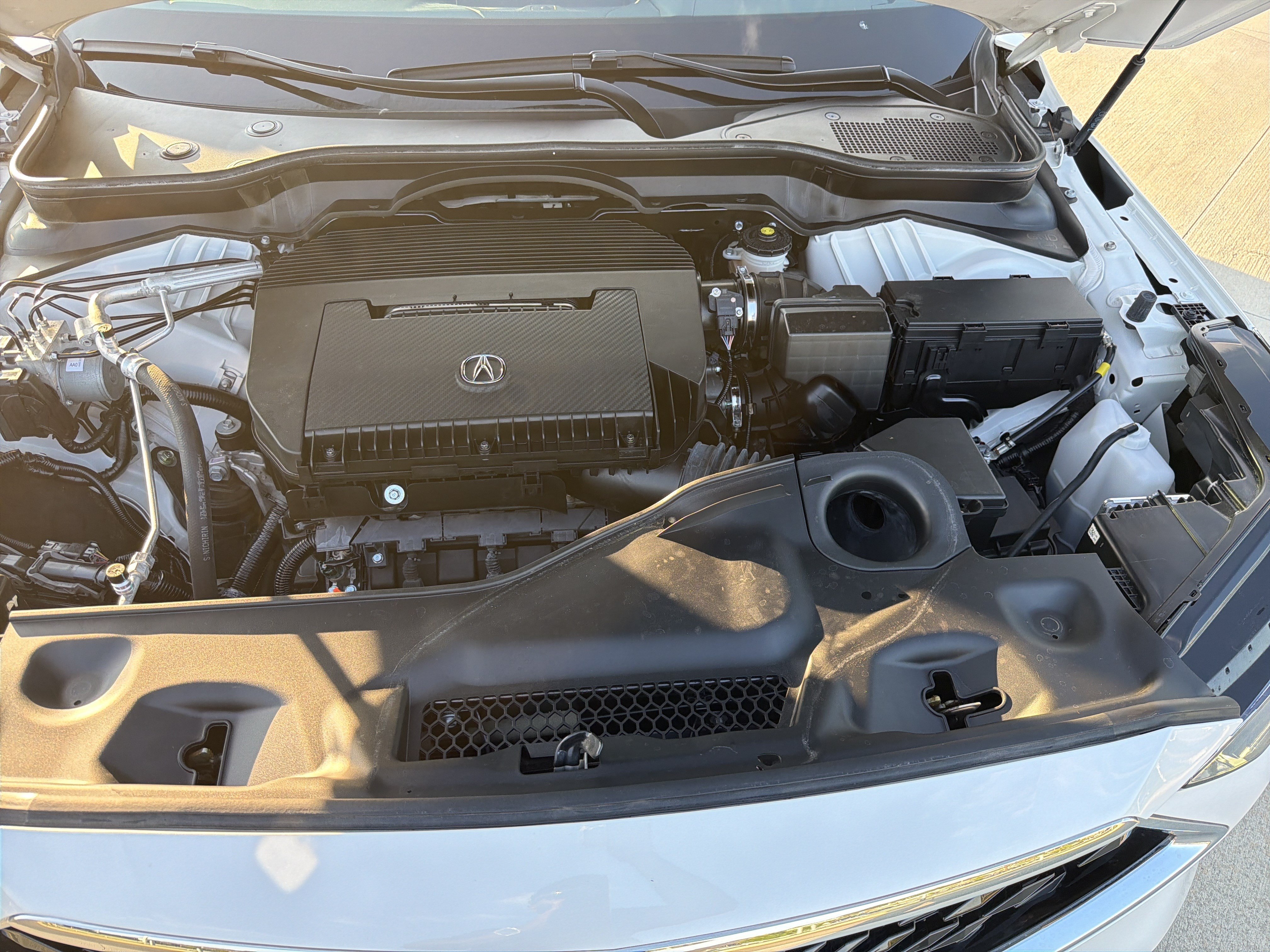Certified 2024 Acura MDX w/ Technology Package FWD image 35