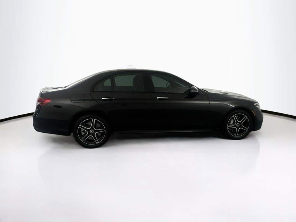 Used 2023 Mercedes-Benz E 450 4MATIC Sedan image 4