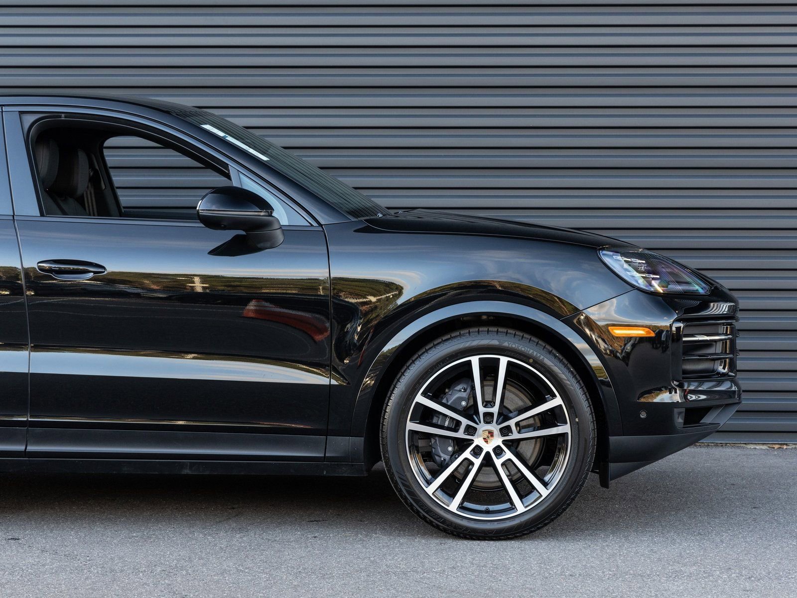 Certified 2026 Porsche Cayenne Coupe AWD/4WD image 9