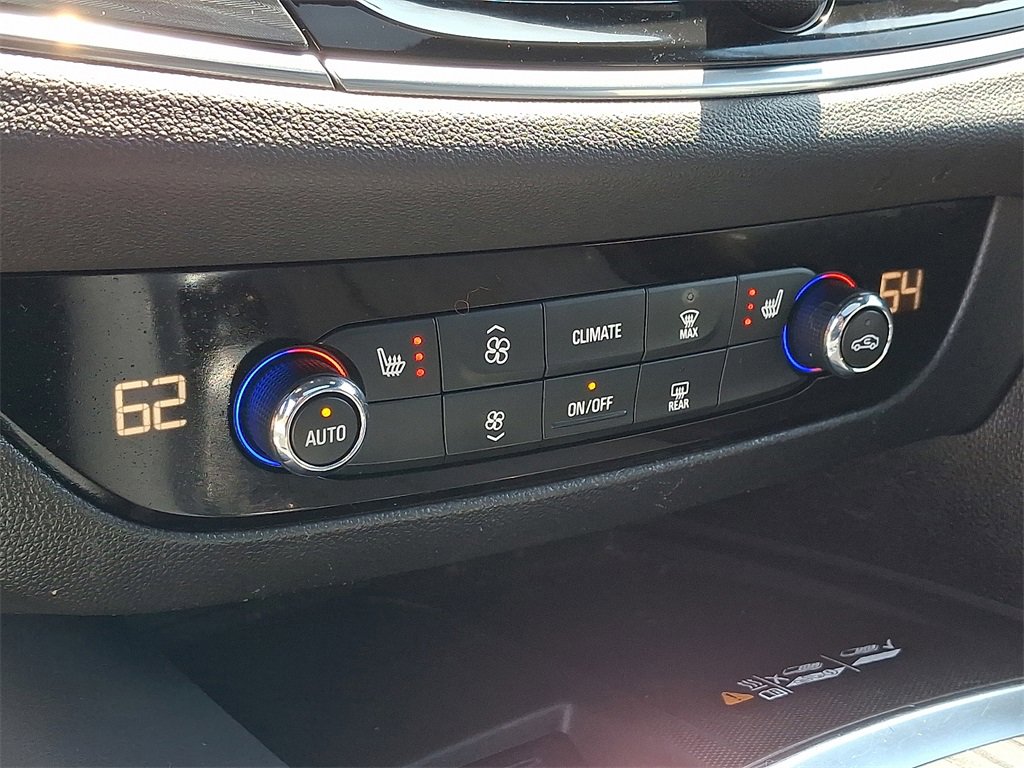 Certified 2022 Buick Enclave Essence w/ Experience Buick Package image 18