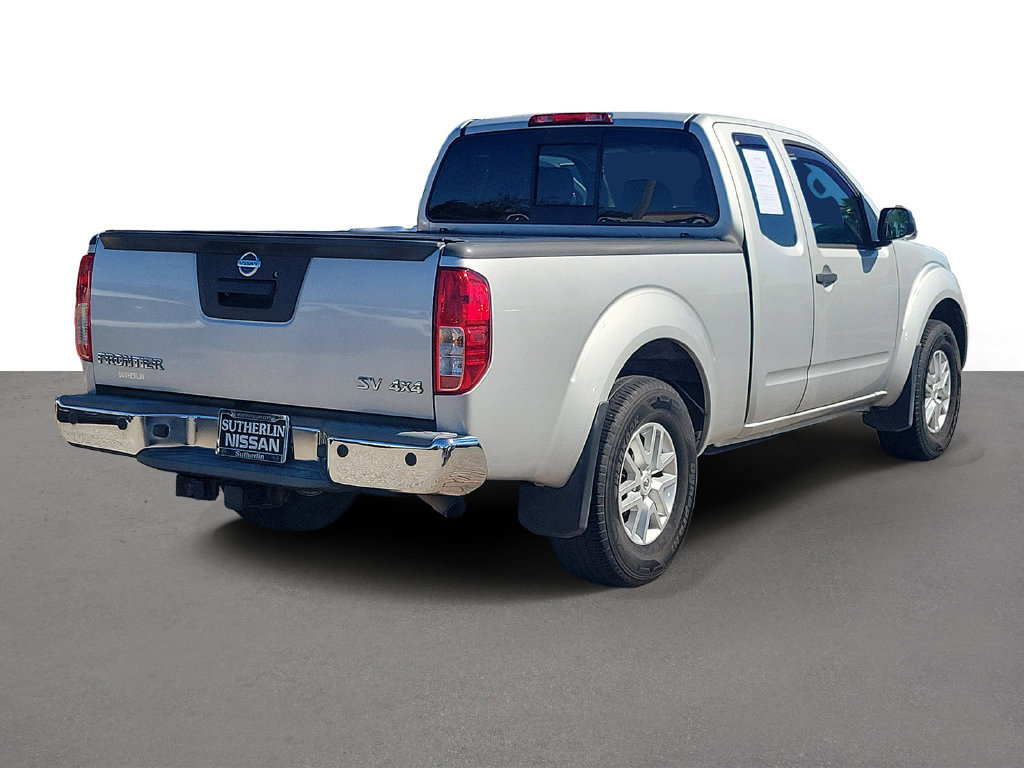 Used 2017 Nissan Frontier SV w/ SV Value Truck Package AWD/4WD image 3