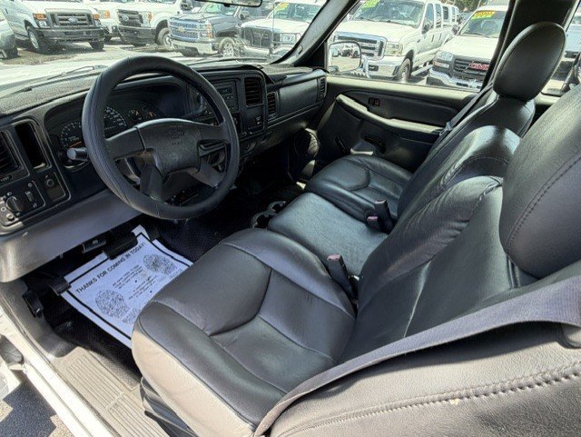 Used 2007 Chevrolet Silverado 2500 W/T RWD image 10