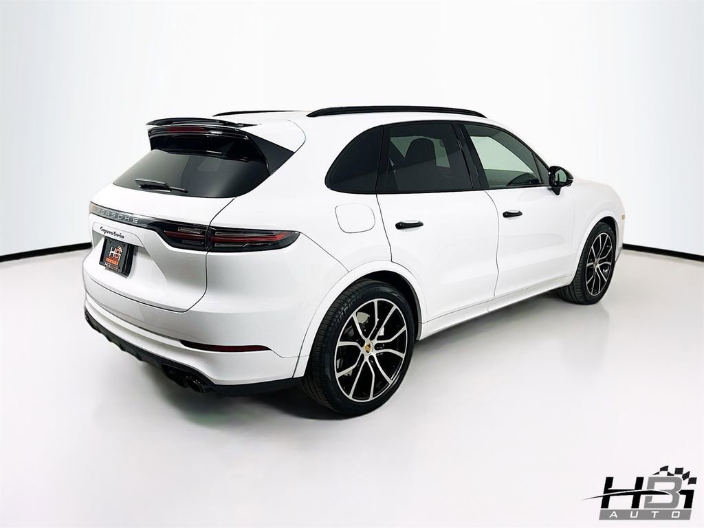 Used 2019 Porsche Cayenne Turbo w/ Premium Plus Package AWD/4WD image 6