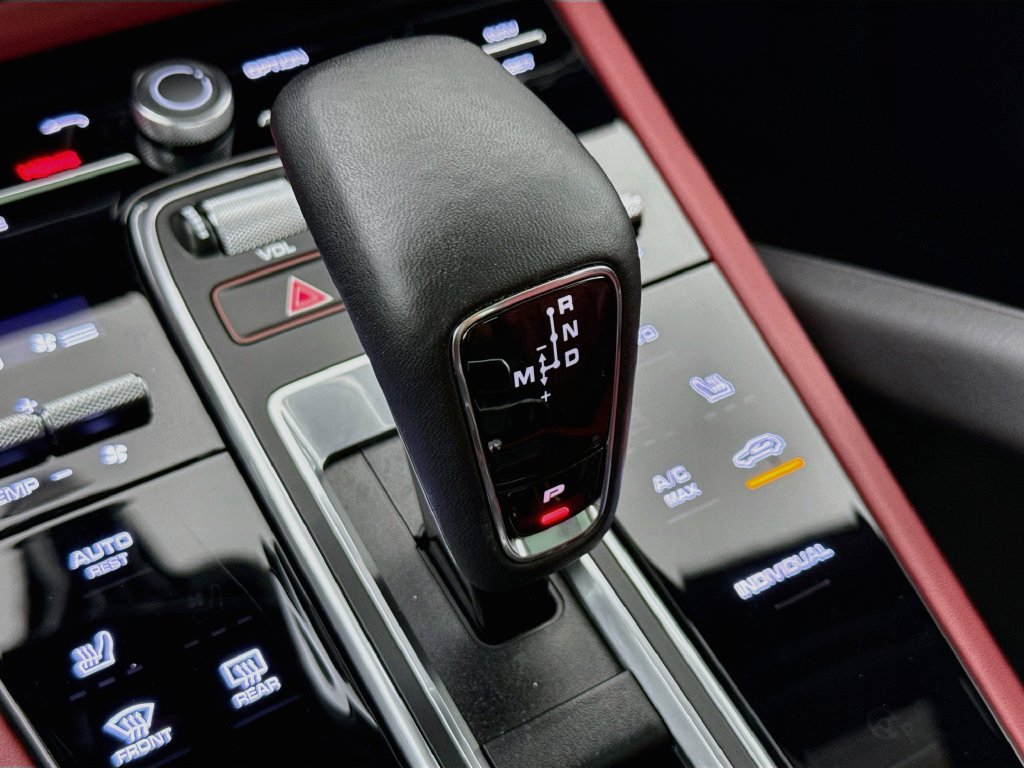Certified 2023 Porsche Cayenne AWD/4WD image 20