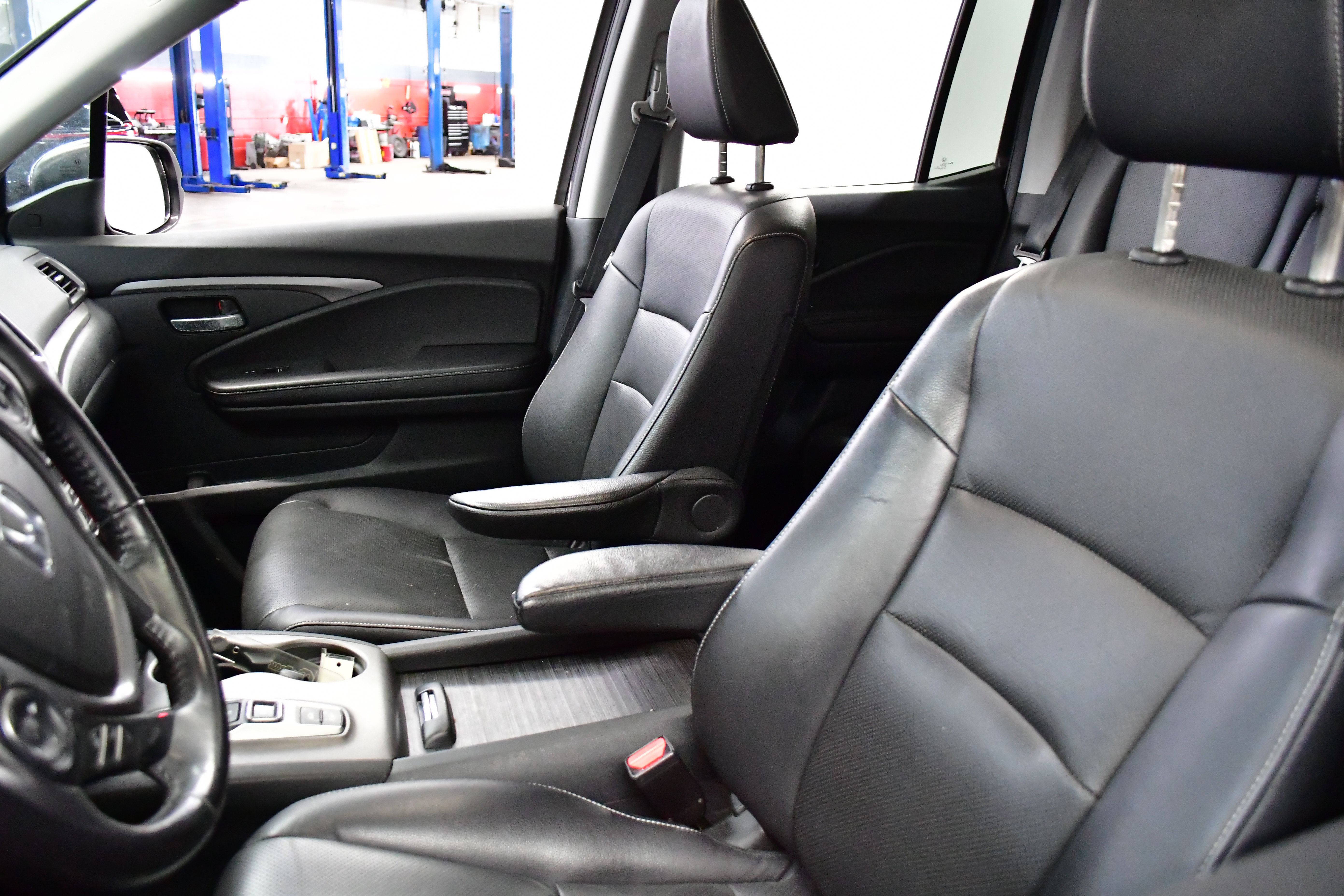 Used 2023 Honda Ridgeline RTL image 9