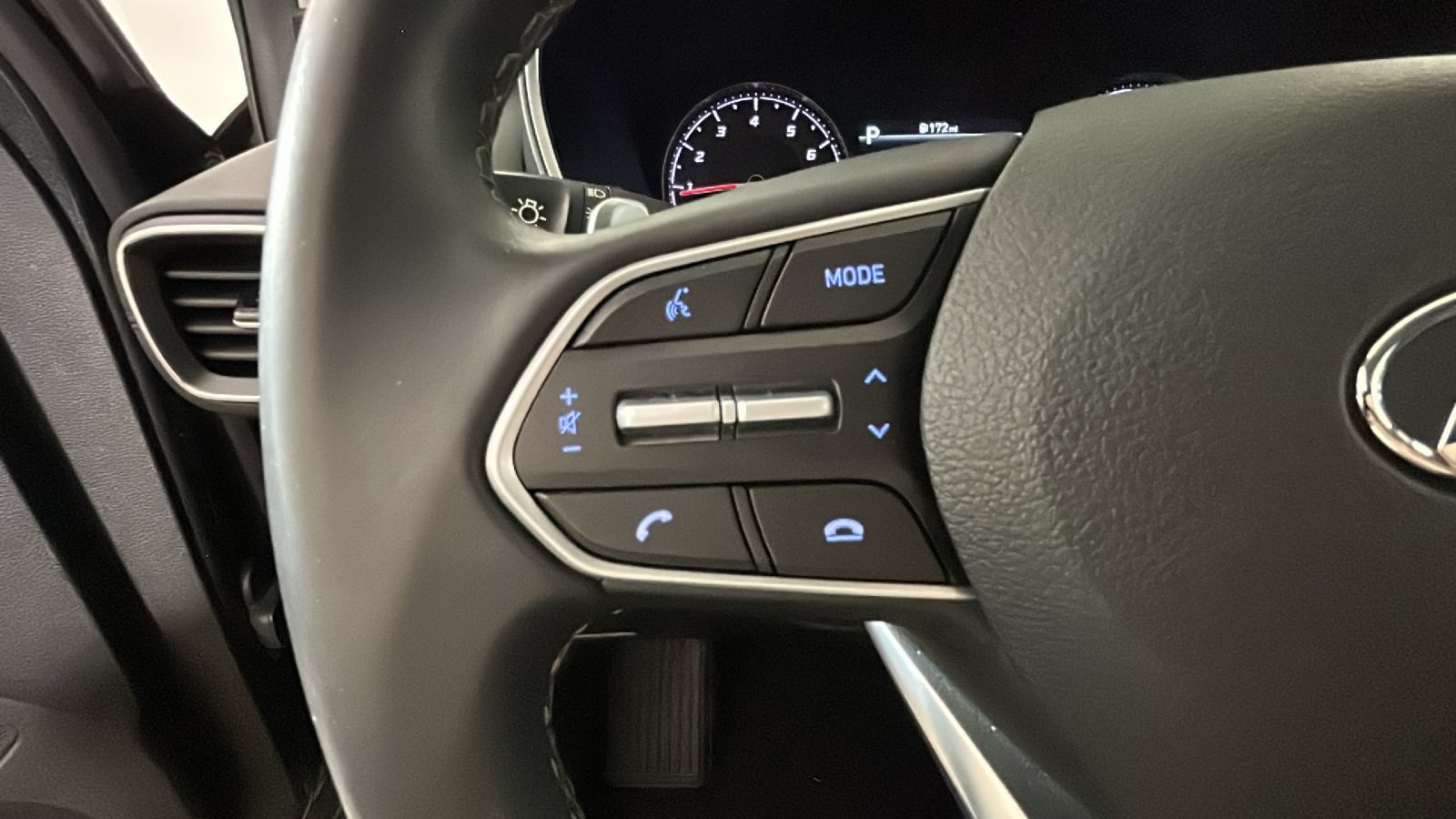 Certified 2023 Hyundai Santa Fe SEL FWD image 21