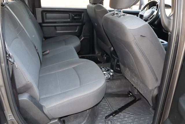 Used 2024 RAM 2500 Tradesman w/ Chrome Appearance Group AWD/4WD image 16