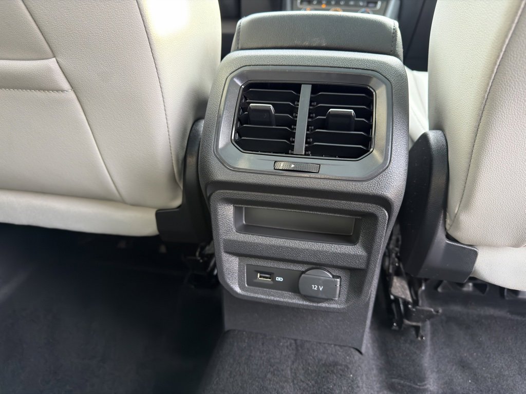 Used 2019 Volkswagen Tiguan SEL image 32