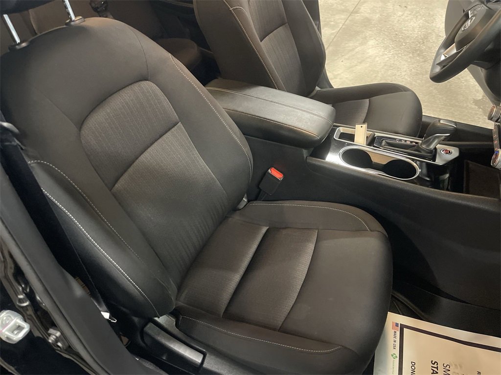 Used 2024 Nissan Altima 2.5 SV image 29