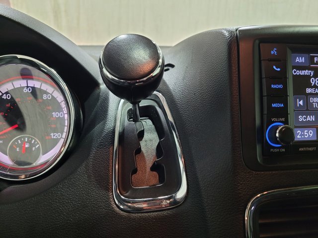 Used 2018 Dodge Grand Caravan SXT image 29