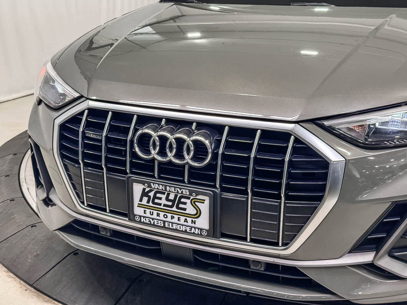 Used 2019 Audi Q3 2.0T Premium AWD/4WD image 8