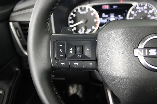 Certified 2026 Nissan Rogue SV FWD image 25