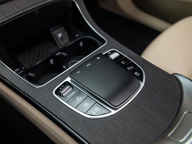 Used 2021 Mercedes-Benz GLC 300 SUV image 28